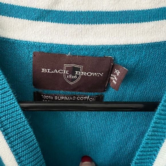 Black Brown men v-neck sweater, size XL - Picture 4 of 4